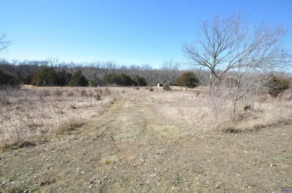 0000 SW Wanamaker Rd, Auburn, KS 66402