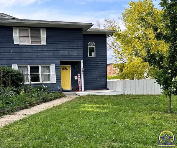 122 W Fremont Ave, Burlingame, KS 66413