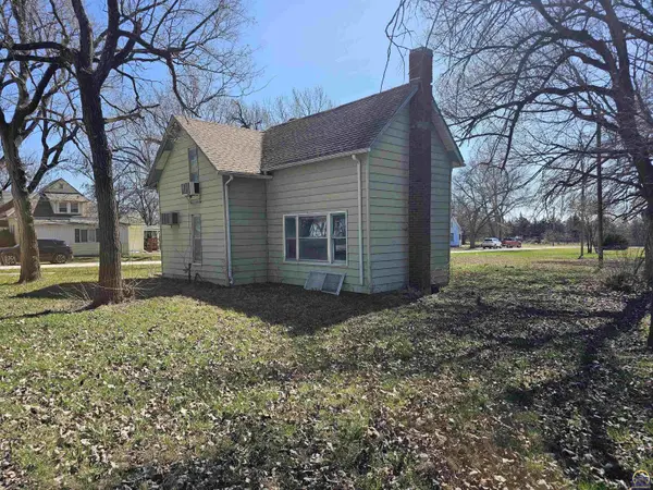 425 Grimsley St, Allen, KS 66868