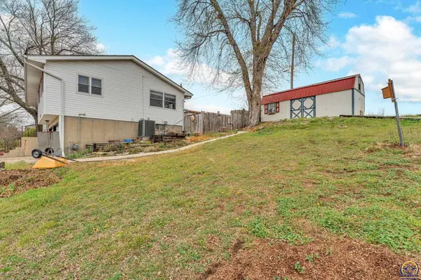 7700 Trail RD, Meriden, KS 66512