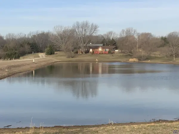 10035 West Lake RD, Ozawkie, KS 66070