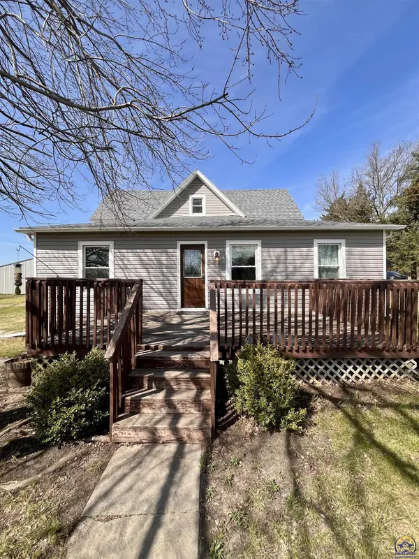 133 E Third St,  Allen,  KS 66833