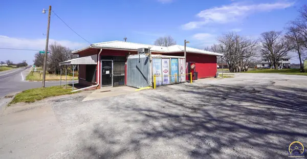1796 Central AVE, Horton, KS 66439