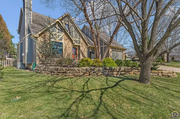 908 Easy ST, Lawrence, KS 66049