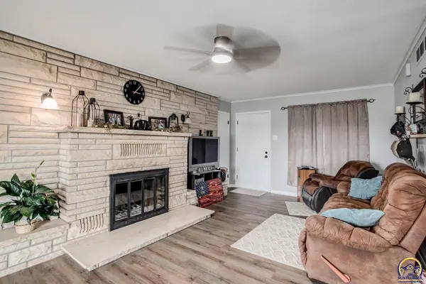 900 K-68 HWY, Pomona, KS 66076
