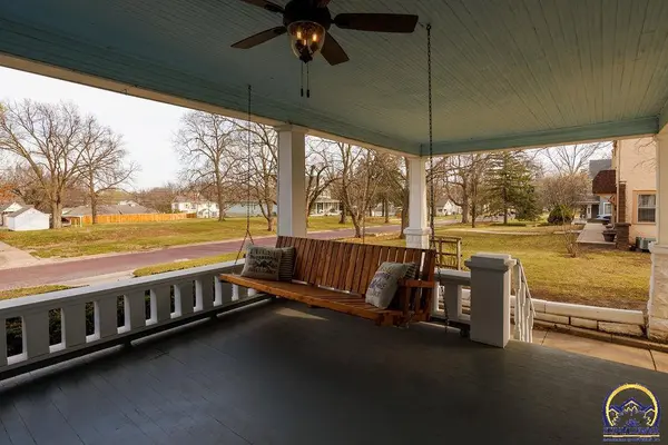 719 Wisconsin AVE, Holton, KS 66436-8504