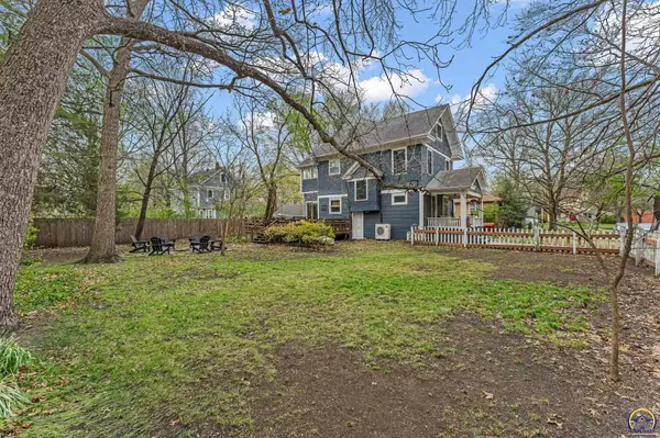 1634 Rhode Island, Lawrence, KS 66044