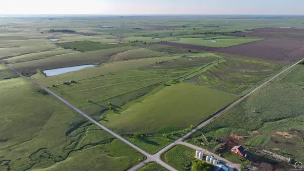 2575 CC Ave, Burdick, KS 66838