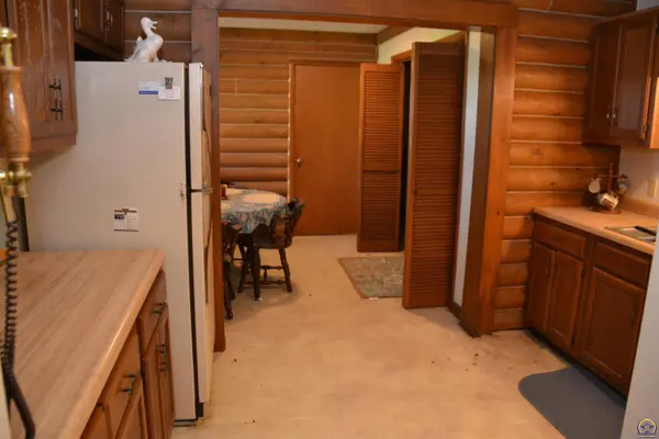 4060 E 229th ST, Vassar, KS 66543-9999