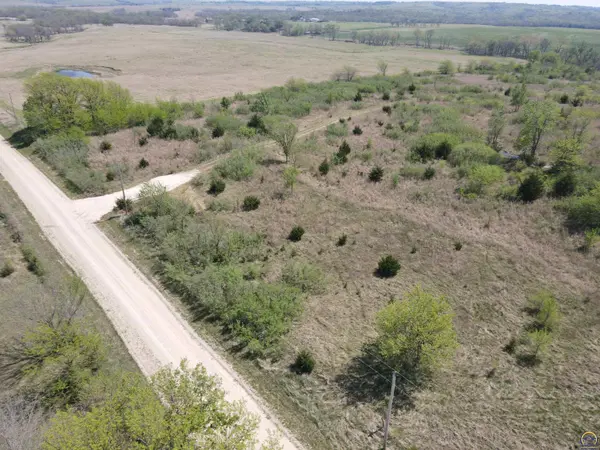 00000 Coyote Rd, Eskridge, KS 66423