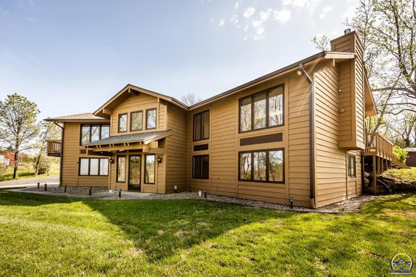 6530 NW Rossville RD, Rossville, KS 66533