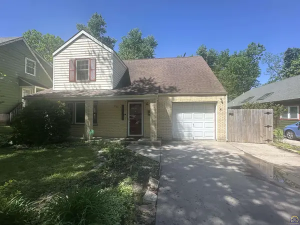 2127 Rhode Island, Lawrence, KS 66046