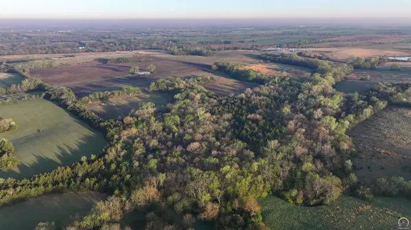 00000 T RD, Hoyt, KS 66440