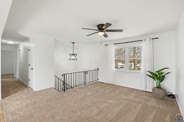 21395 W 181st ST, Olathe, KS 66062