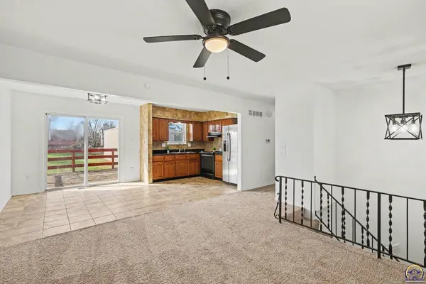 21395 W 181st ST, Olathe, KS 66062