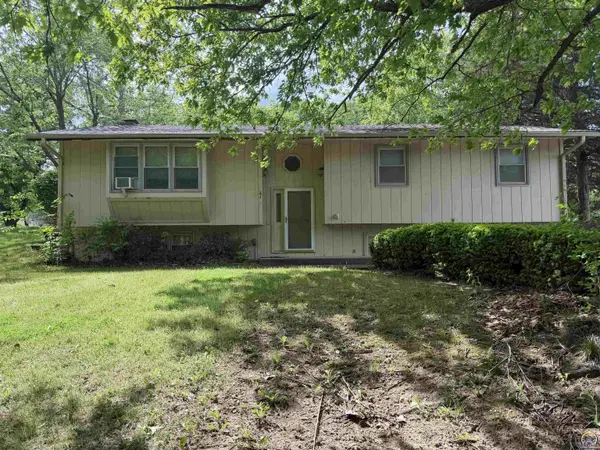 803 Colorado AVE, Holton, KS 66436