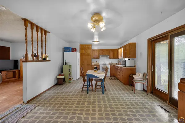 17596 US 75 HWY, Mayetta, KS 66509