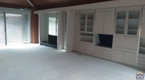 3472 SW Skyline PKY, Topeka, KS 66614