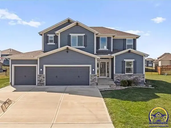 25247 W 147th Ct, Olathe, KS 66061