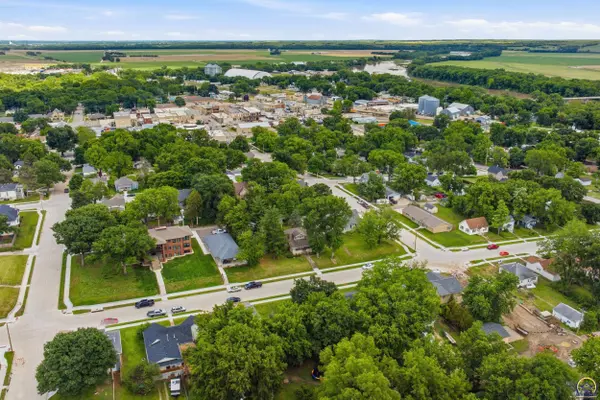 504 Spruce ST, Wamego, KS 66547