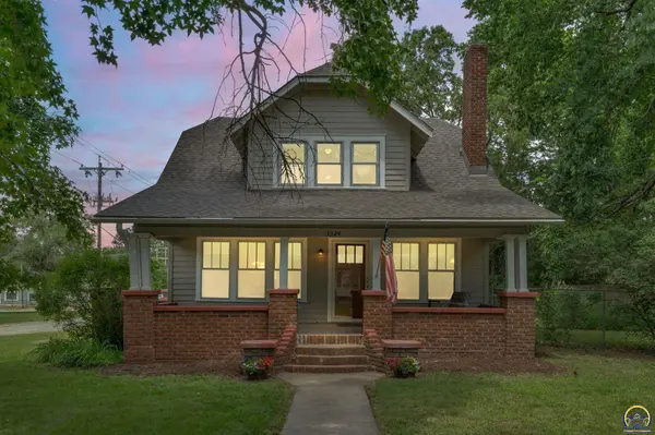 3324 SW Front St, Topeka, KS 66606