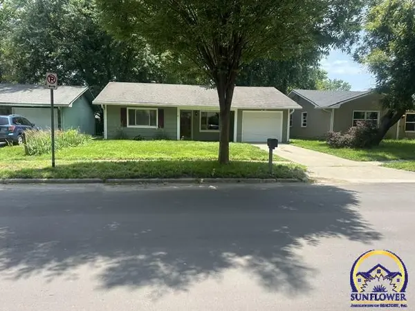 328 Lyon ST, Lawrence, KS 66044