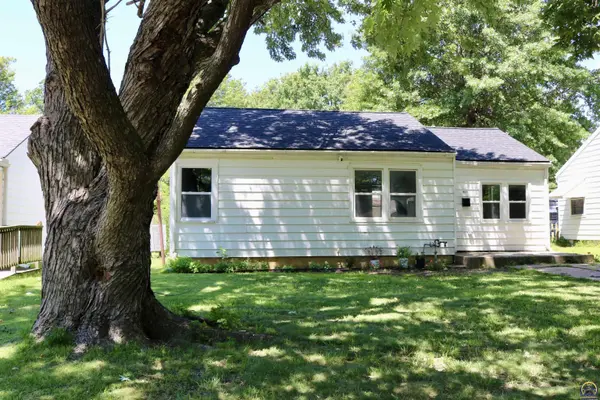 815 SW Parkview ST, Topeka, KS 66606