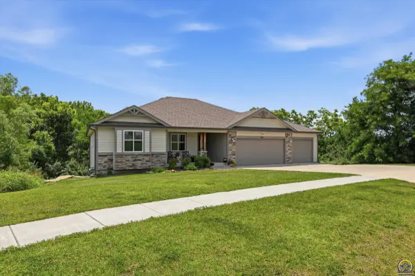 3300 SE 22nd ST, Topeka, KS 66605