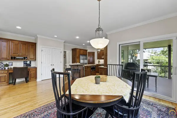 3916 SW Clarion PL, Topeka, KS 66610