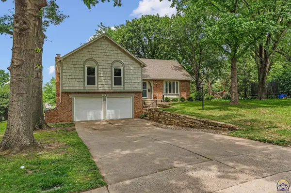 2324 SW 34th ST,  Topeka,  KS 66611