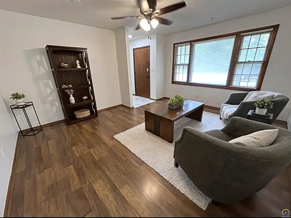 4209 SW 34th ST, Topeka, KS 66614