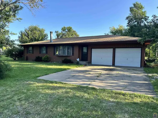 22241 Lewis Blvd, Paxico, KS 66526