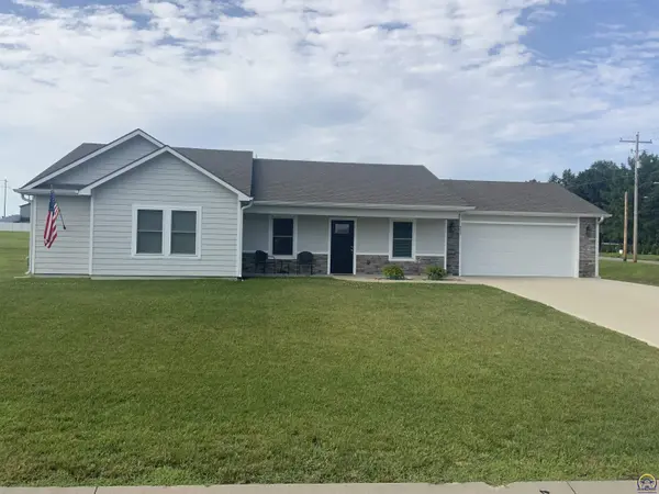 907 16th ST,  Valley Falls,  KS 66088