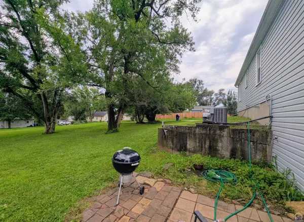 209 Delaware ST, Oskaloosa, KS 66066