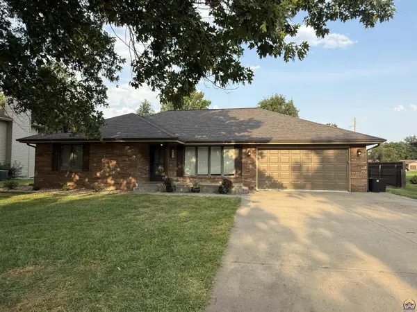 413 Walnut ST,  Silver Lake,  KS 66539