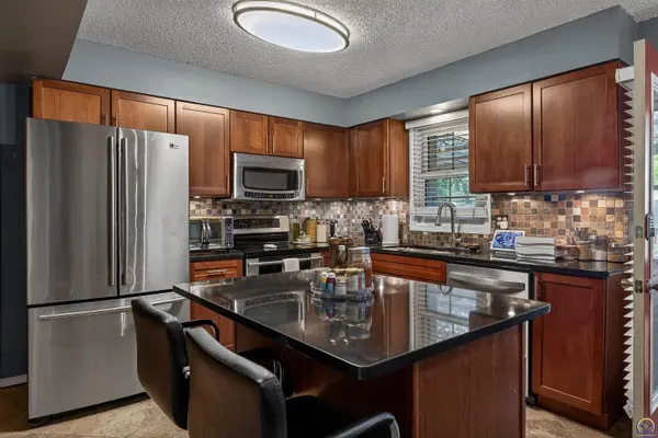 2508 Nutmeg, Manhattan, KS 66502