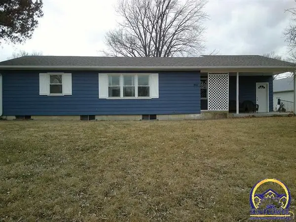 910 Sycamore ST, Valley Falls, KS 66088