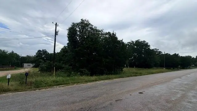 000 Cool Water DR, Bastrop, TX 78602