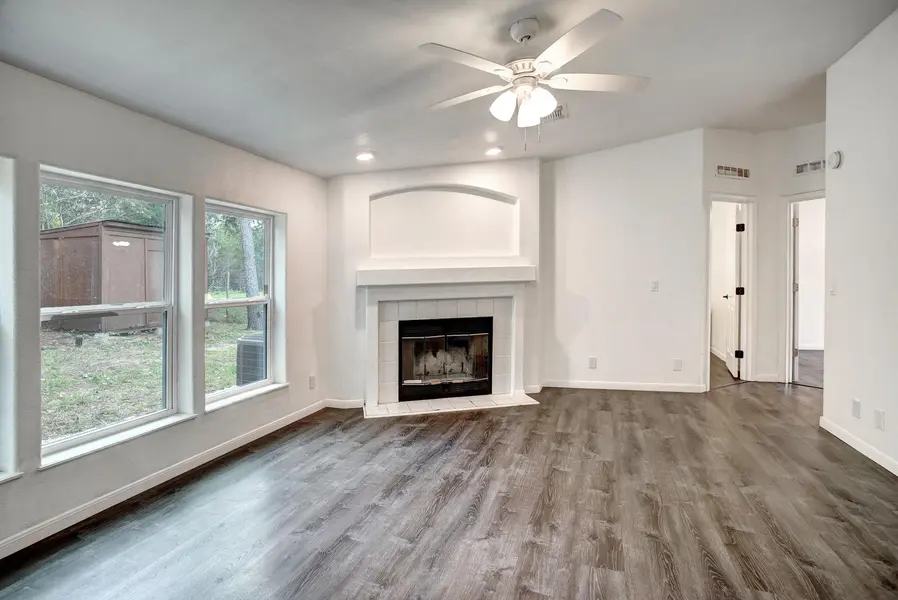 127 Serenity DR, Bastrop, TX 78602