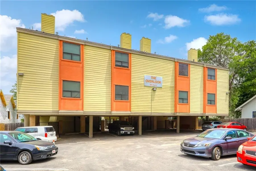 908 Poplar ST #105, Austin, TX 78705