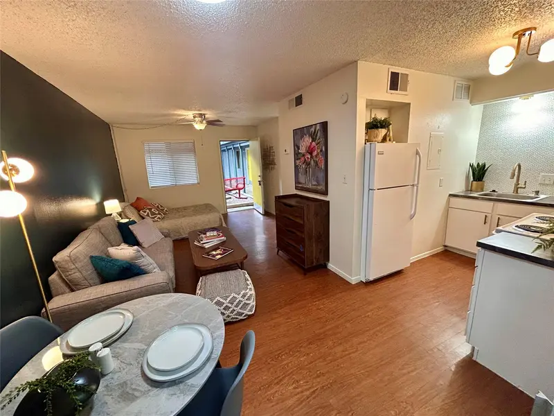 4209 Avenue B Ave #209, Austin, TX 78751