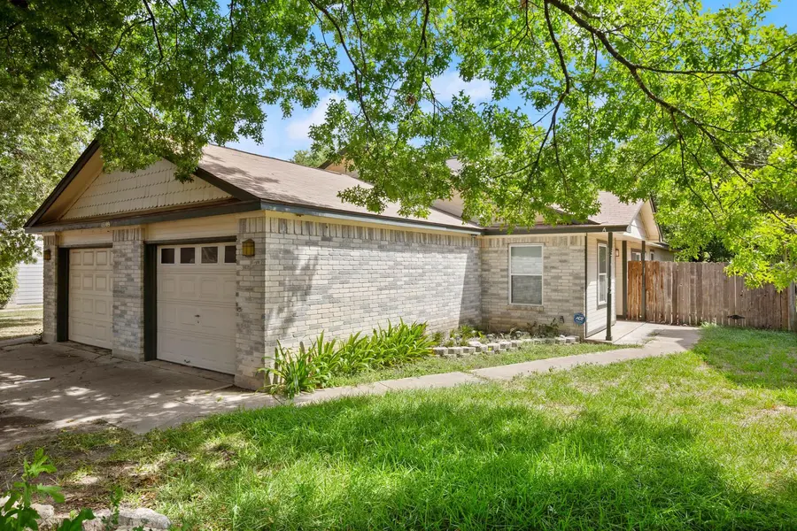 13309 Saddlebrook TRL #A, Austin, TX 78729