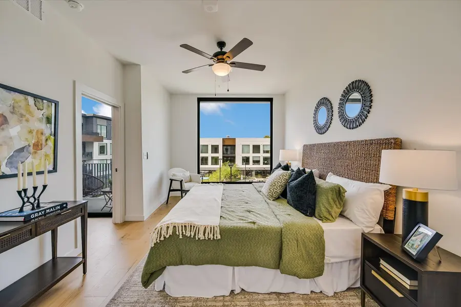 2209 South 1st ST #330, Austin, TX 78704