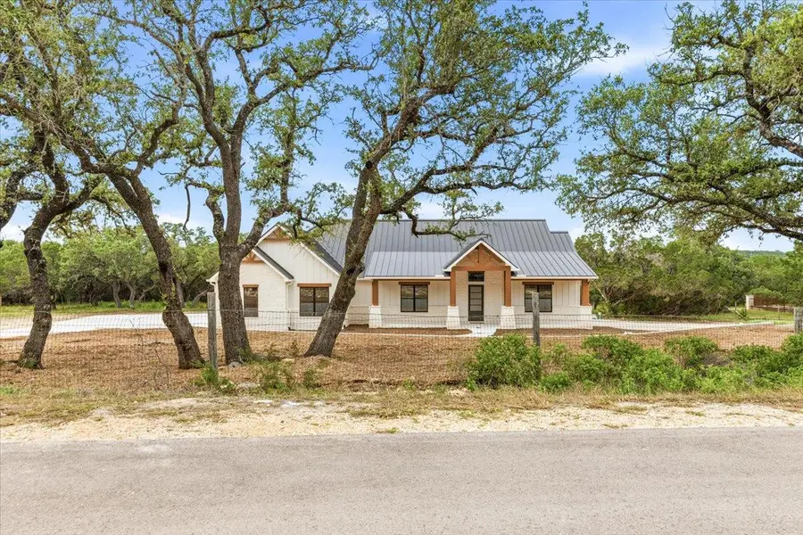 1744 Crossbow DR, Canyon Lake, TX 78133