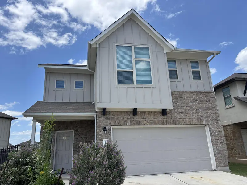 131 Macarthur DR, Leander, TX 78641