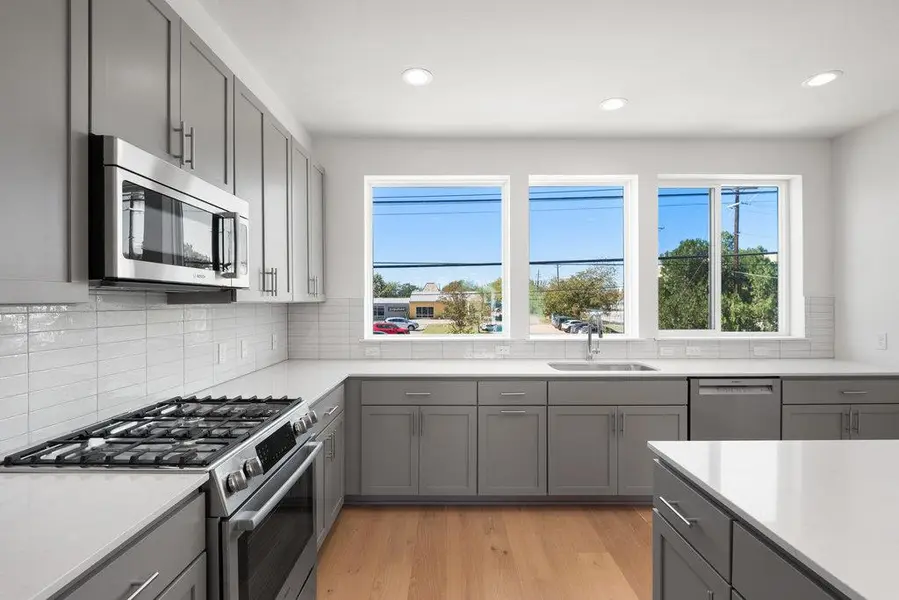 3600 Jetson WAY #4, Austin, TX 78723