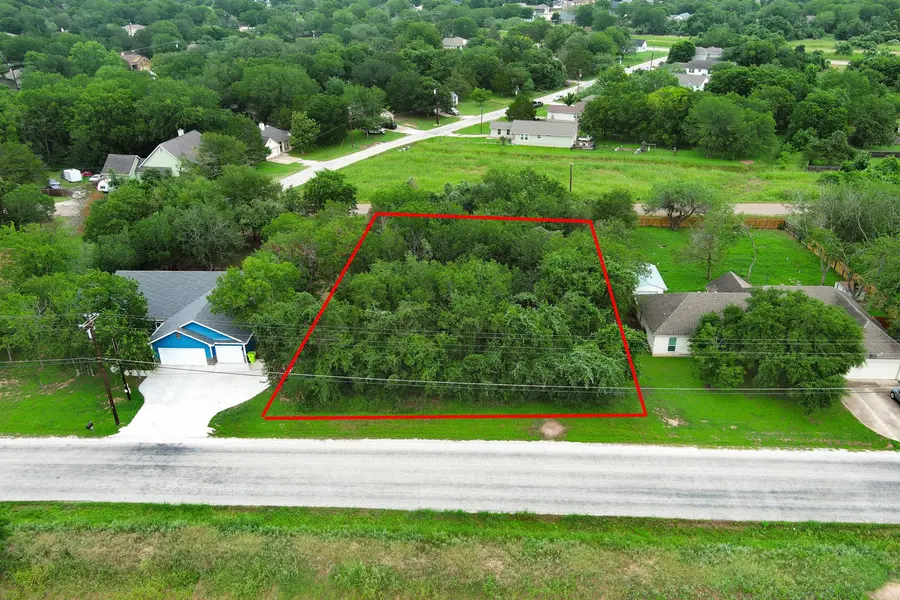 1331 Lovers LN, Bastrop, TX 78602