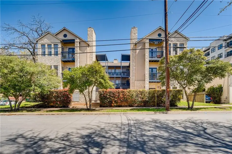 711 W 21st ST #304, Austin, TX 78705
