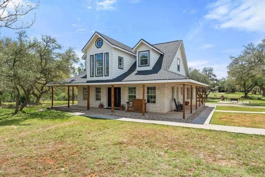 8139 Ozark DR, San Marcos, TX 78666