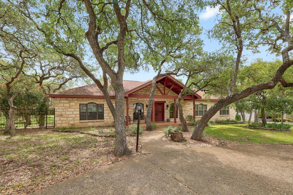 95 Augusta DR, Wimberley, TX 78676
